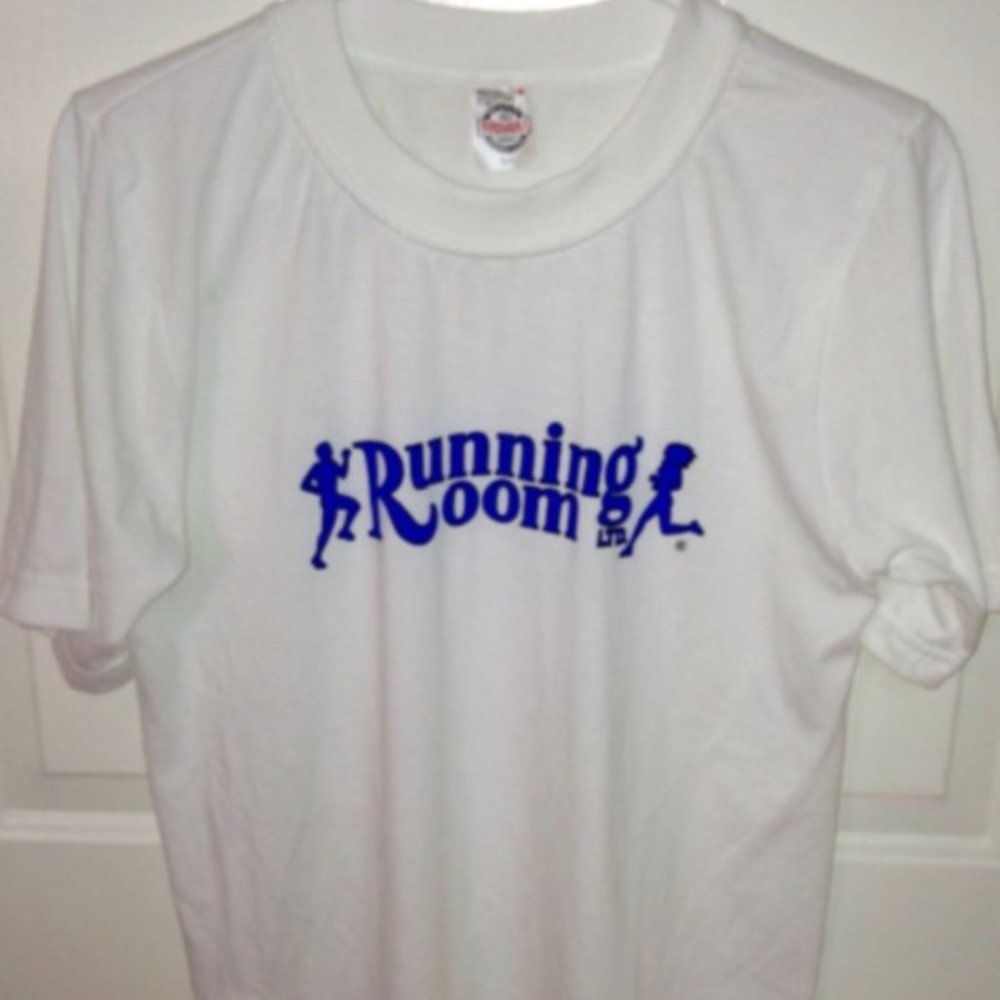 Running Room Coolmax T shirt Size Small